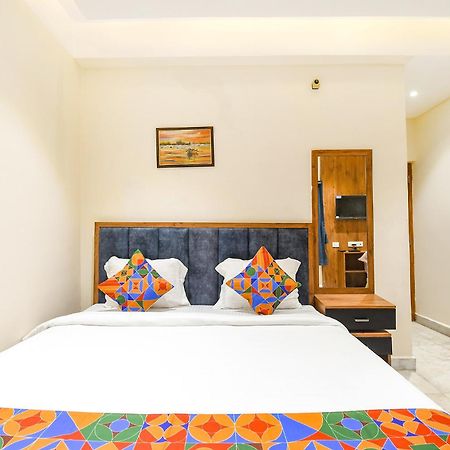Fabhotel Prime The Golden Plaza - Nr Tarapith Temple Екстер'єр фото