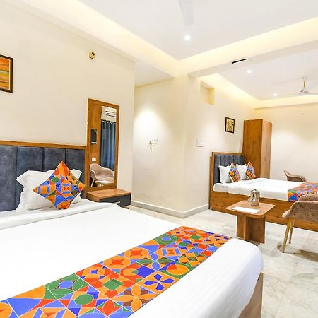 Fabhotel Prime The Golden Plaza - Nr Tarapith Temple Екстер'єр фото