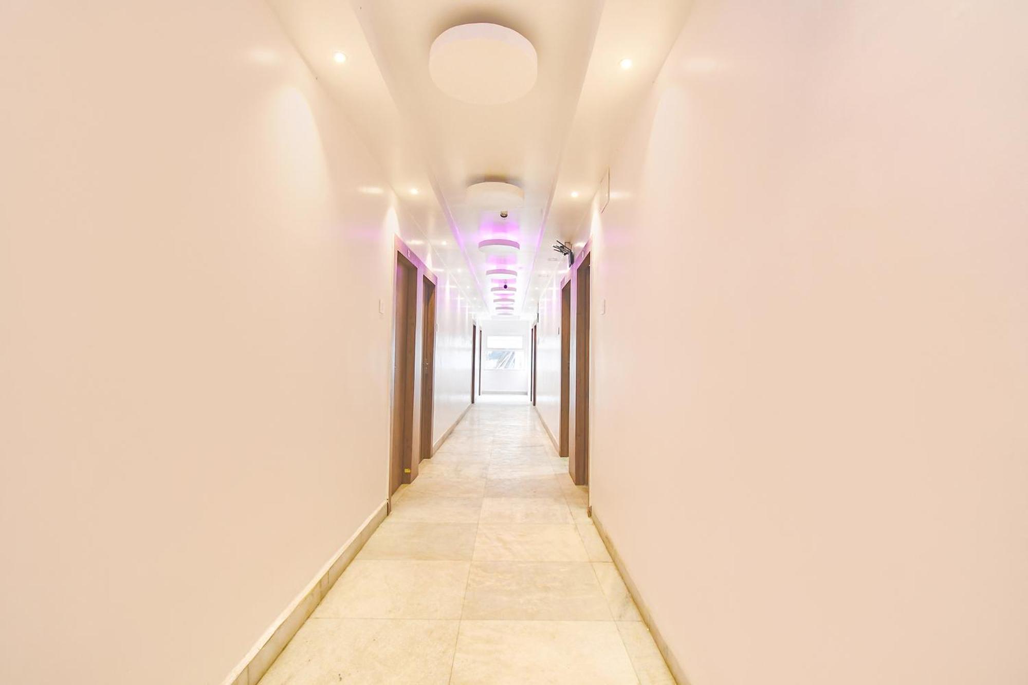 Fabhotel Prime The Golden Plaza - Nr Tarapith Temple Екстер'єр фото