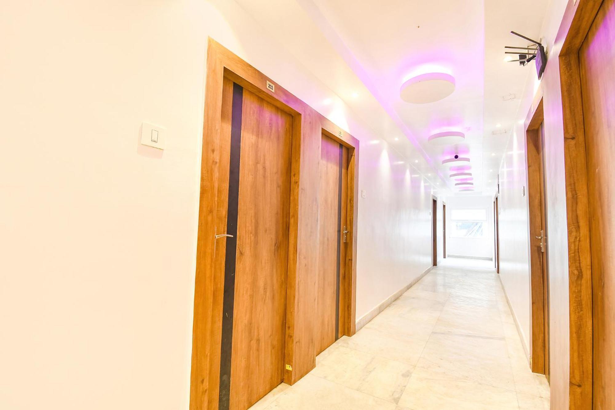 Fabhotel Prime The Golden Plaza - Nr Tarapith Temple Екстер'єр фото