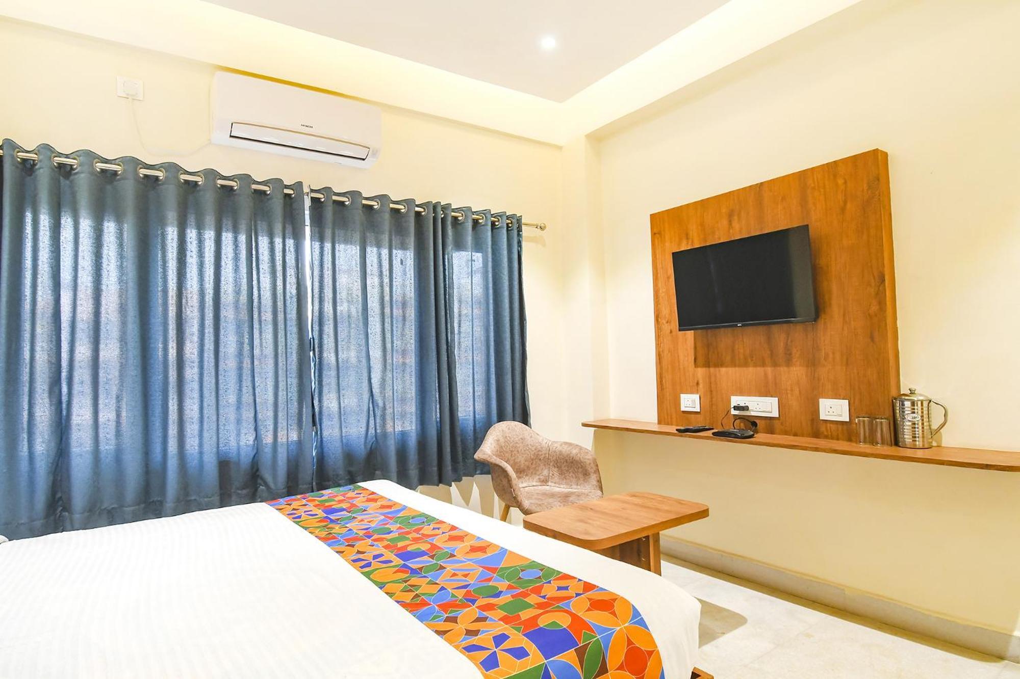 Fabhotel Prime The Golden Plaza - Nr Tarapith Temple Екстер'єр фото
